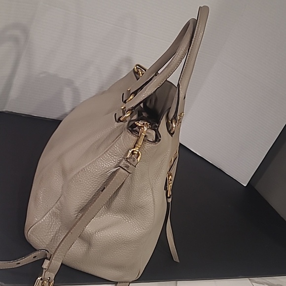 Authentic PRADA Jumbo - Picture 6 of 17